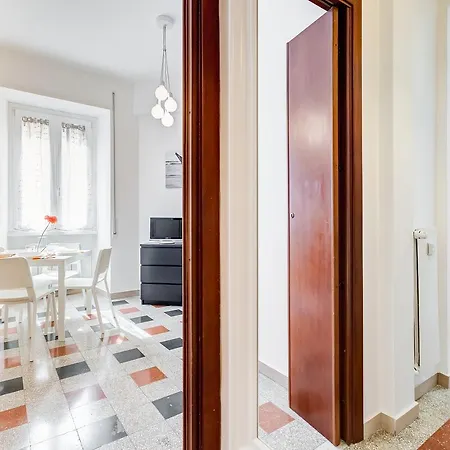 Sinuessa In Laterano Apartment